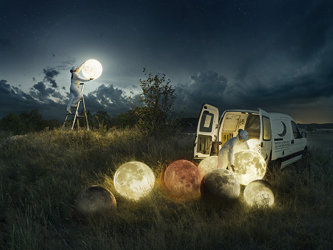 31471eb7_full%2Bmoon%2Bservice.jpg