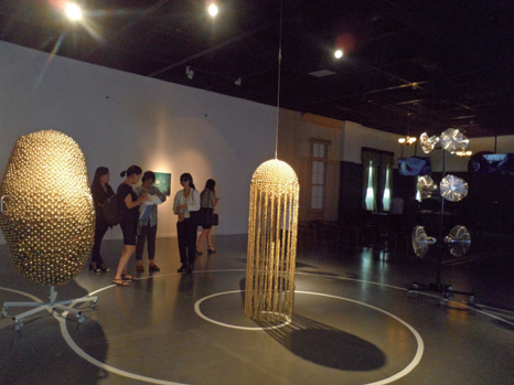 c4409697_001.jpg