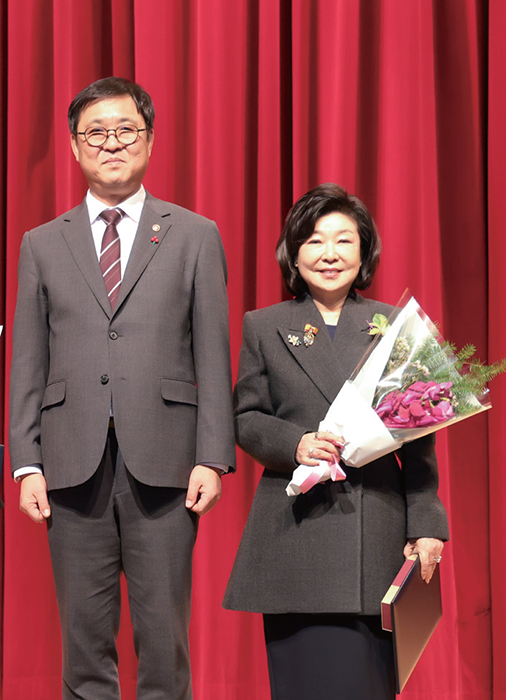 18d424fb_1-2.jpg