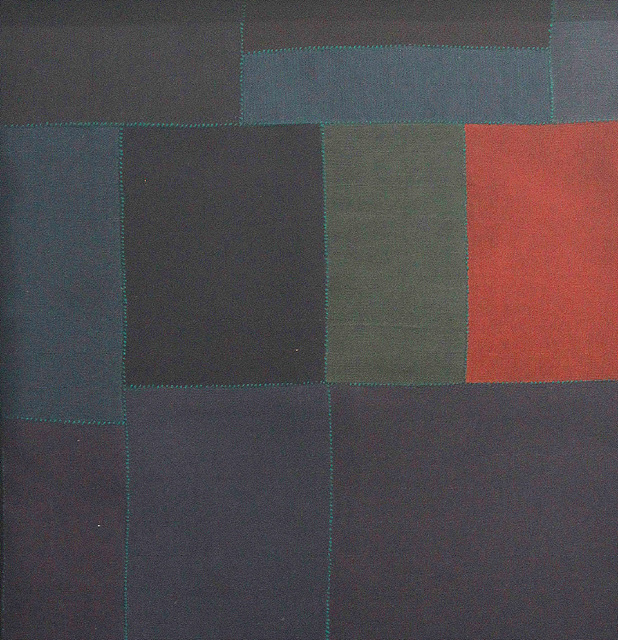 e38f7618_02DooRee%252CKim_untitled_2018_22.3x23cm_Korean%2BFabrics%2Bon%2BAntique%2Bwood%2Bbox%2B%25283%2529.jpg